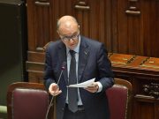EDUCAZIONE SESSUO-AFFETTIVA: VIA LIBERA DELLA CAMERA, MA LA LEGGE NON RISOLVE IL VERO PROBLEMA
